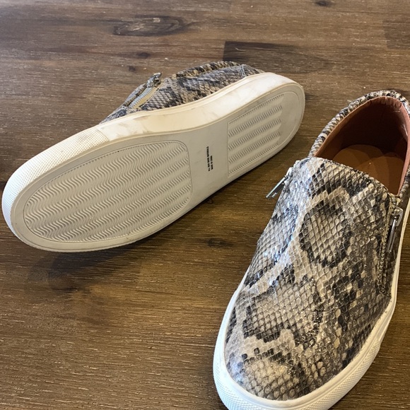 Snakeskin Sneaker - Picture 4 of 4